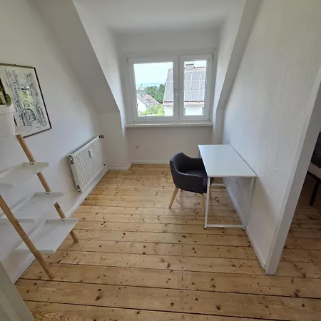 Apartment Mit Schoenem Ausblick *